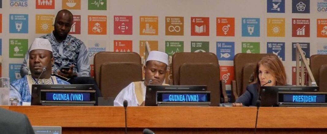 Le Ministre Ismaël Nabé présente à New York, le Rapport National Volontaire de la Guinée sur les ODD. Le Ministre Ismaël Nabé présente à New York, le Rapport National Volontaire de la Guinée sur les ODD.