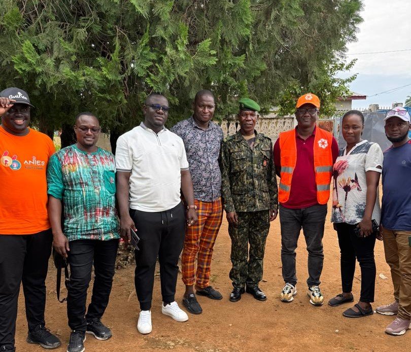 Inclusion économique et Protection sociale : le DG de l’ANIES et son staff sont à Boola (Beyla) pour s’enquérir de l’impact du programme d’appui financier et de l’accompagnement technique aux ménages vulnérables dans le pays profond. Inclusion économique et Protection sociale : le DG de l’ANIES et son staff sont à Boola (Beyla) pour s’enquérir de l’impact du programme d’appui financier et de l’accompagnement technique aux ménages vulnérables dans le pays profond.