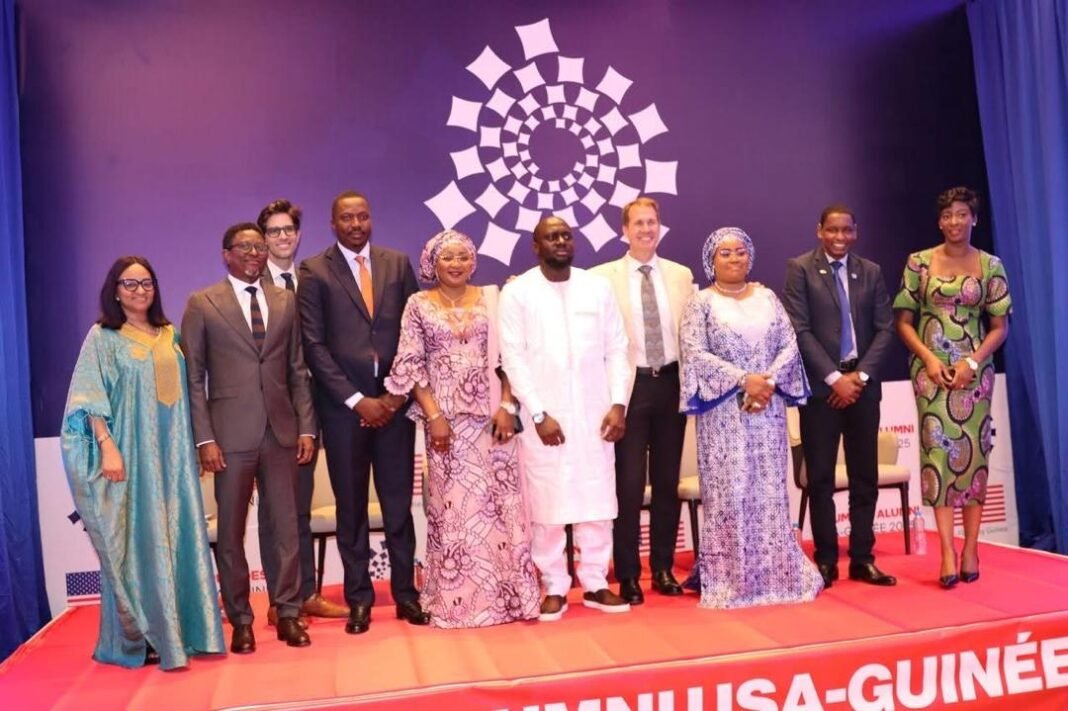 « Alumni de Guinée, vous êtes un concentré de talents et de valeurs symbolisant le partenariat entre l’Amérique et la Guinée » dixit, Troy Fitrell, Ambassadeur des USA en Guinée. « Alumni de Guinée, vous êtes un concentré de talents et de valeurs symbolisant le partenariat entre l’Amérique et la Guinée » dixit, Troy Fitrell, Ambassadeur des USA en Guinée.