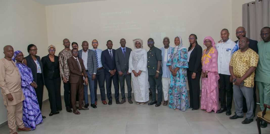 Guinée/BAD : lancement officiel du Rapport Pays 2025 sous l’intitulé « Tirer le meilleur parti du capital de la Guinée pour favoriser son développement ». Guinée/BAD : lancement officiel du Rapport Pays 2025 sous l’intitulé « Tirer le meilleur parti du capital de la Guinée pour favoriser son développement ».