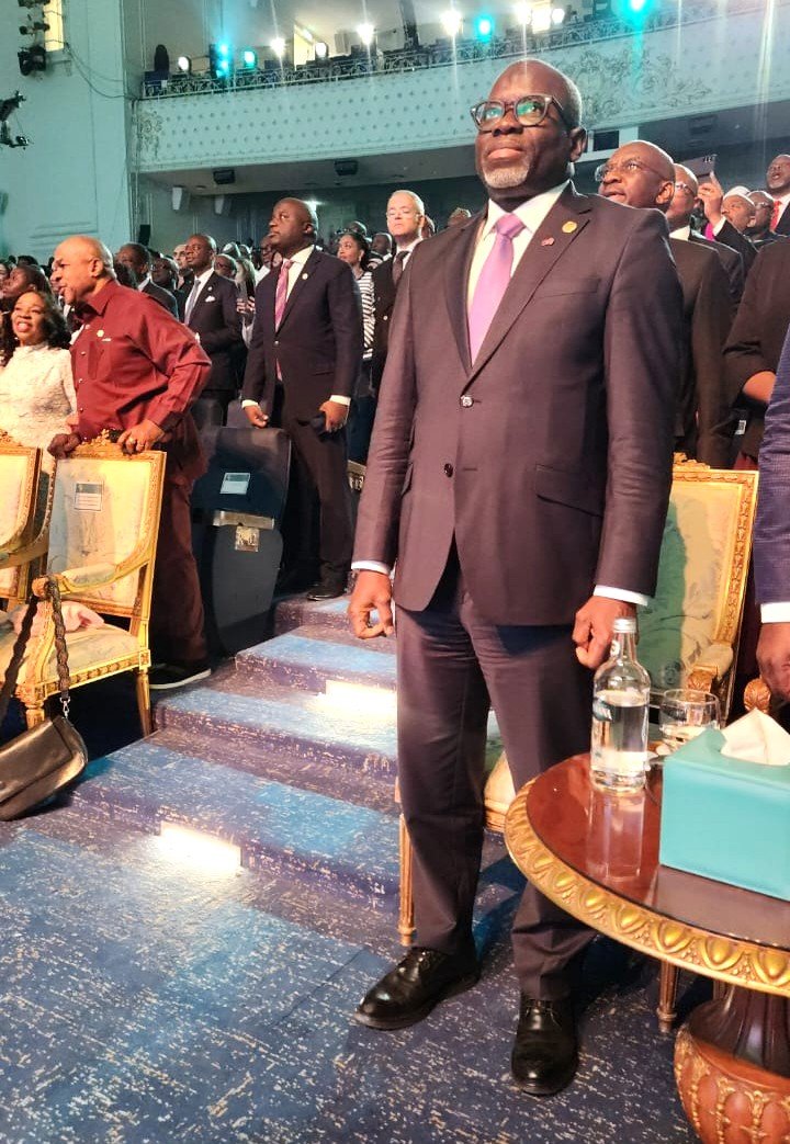 Au Caire, le Ministre Mourana Soumah obtient du nouveau staff d’Afreximbank, la disponibilisation d’une nouvelle enveloppe de 500 millions de dollars USD pour le financement des projets d’infrastructures en Guinee. Au Caire, le Ministre Mourana Soumah obtient du nouveau staff d’Afreximbank, la disponibilisation d’une nouvelle enveloppe de 500 millions de dollars USD pour le financement des projets d’infrastructures en Guinee.