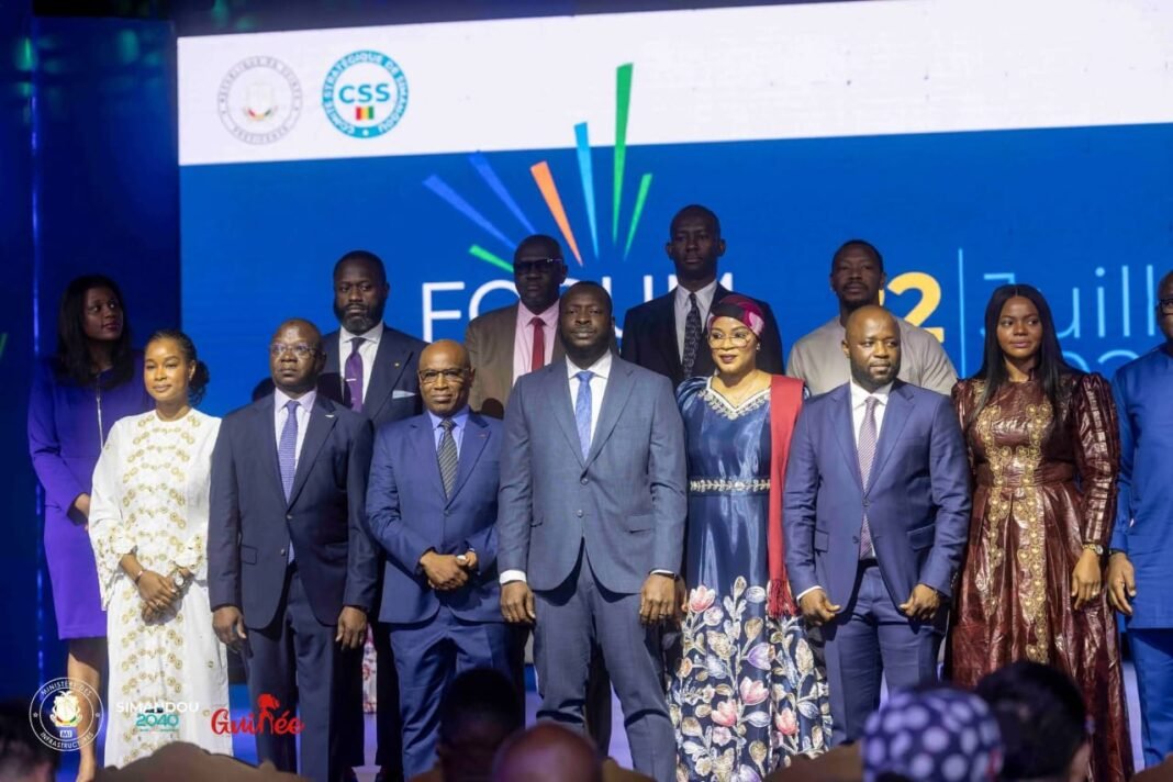 Infrastructures, la Guinée en chantier : Le Forum de Remobilisation des équipements et des entreprises transforme l’essai Simandou pour booster les autres Projets prioritaires de développement du pays. Infrastructures, la Guinée en chantier : Le Forum de Remobilisation des équipements et des entreprises transforme l’essai Simandou pour booster les autres Projets prioritaires de développement du pays.
