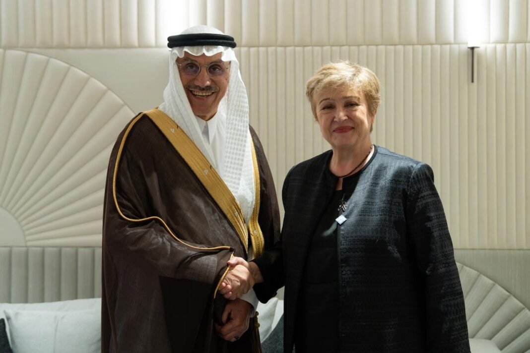 Assemblées annuelles Bangkok : La BID et le FMI renforcent leur coopération multilatérale en matière de finance islamique, de stabilité financière et de développement mondial Assemblées annuelles Bangkok : La BID et le FMI renforcent leur coopération multilatérale en matière de finance islamique, de stabilité financière et de développement mondial